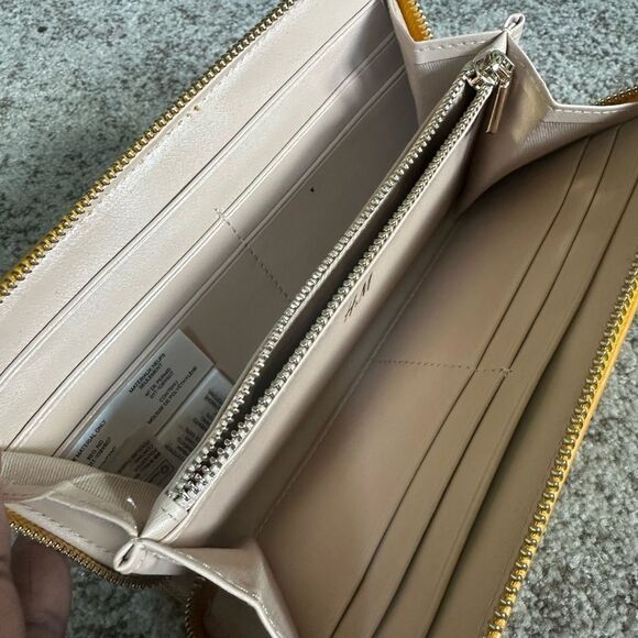 H&M Gold Faux Leather Wallet - Picture 5 of 8